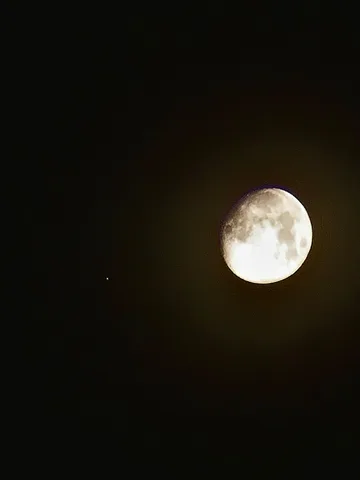 Moon and Mars conjunction
